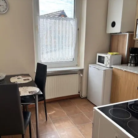 1 In Mit Pkw Stellplatz *